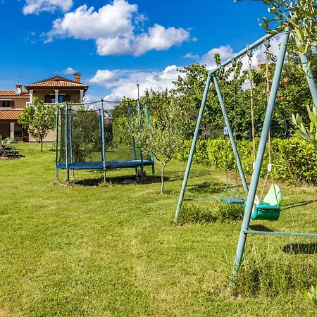Roza In Istria With Whirlpool And Playground For Kids - Pet Friendly Villa Tinjan