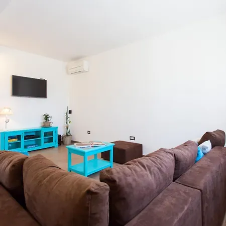Roza In Istria With Whirlpool And Playground For Kids - Pet Friendly